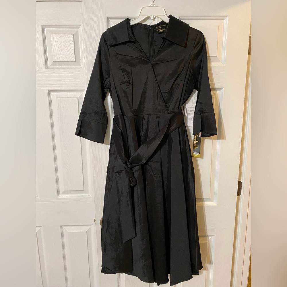Nina Nischelle New with tags style 2980